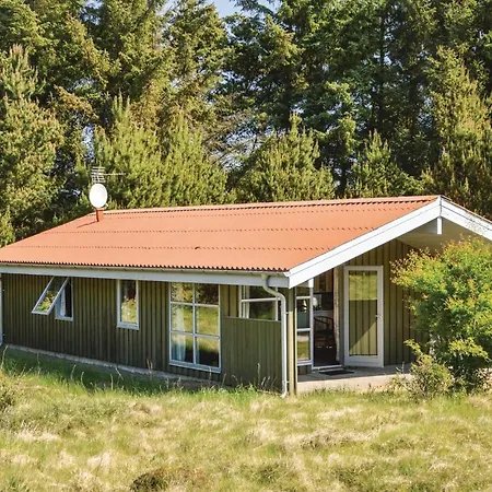 Two-bedroom Holiday In Ferienhaus *